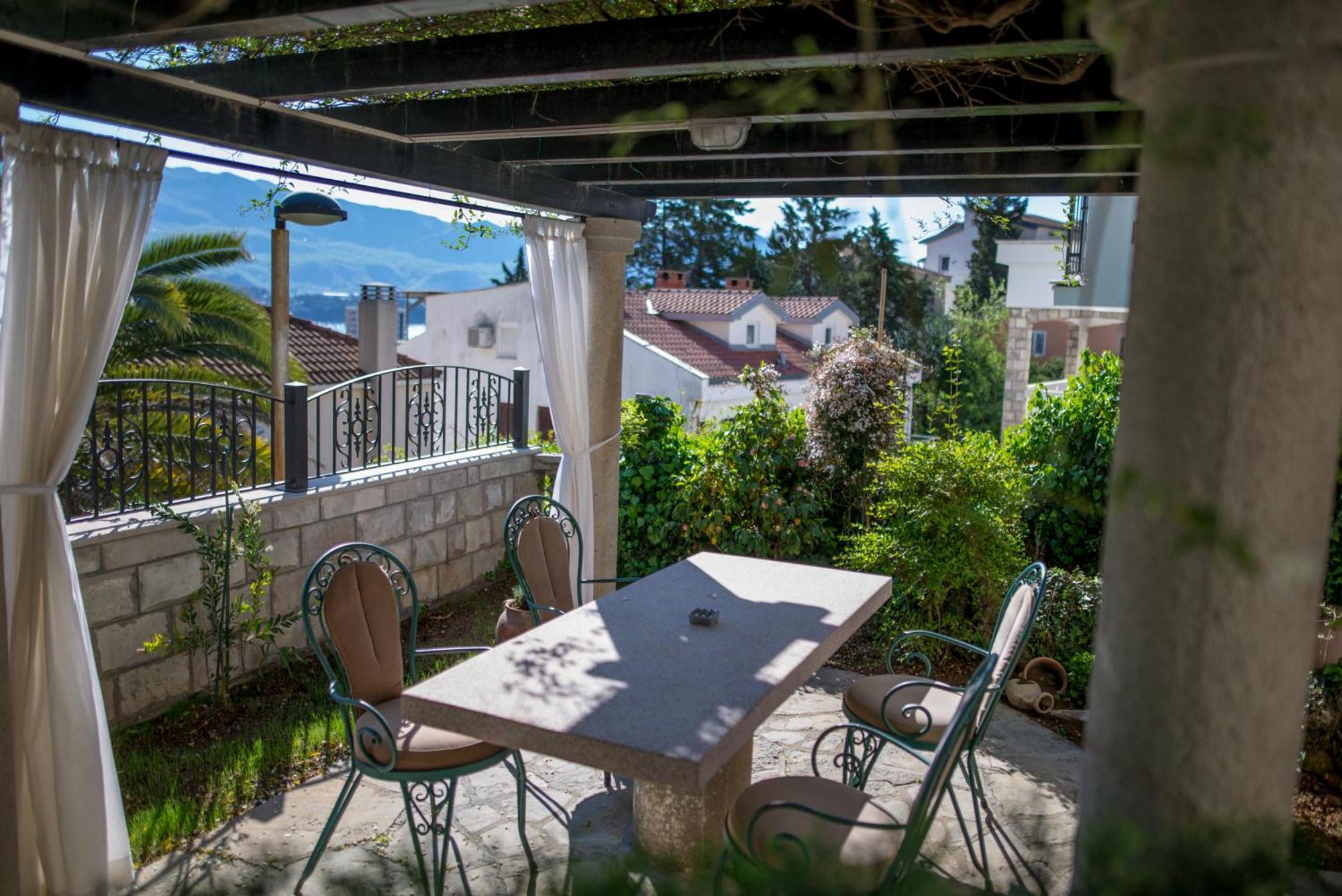 Villa Danigo 부드바 객실 사진